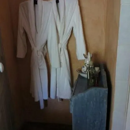 Bed & Breakfast D'hotes De Charme Le Bartas Nîmes